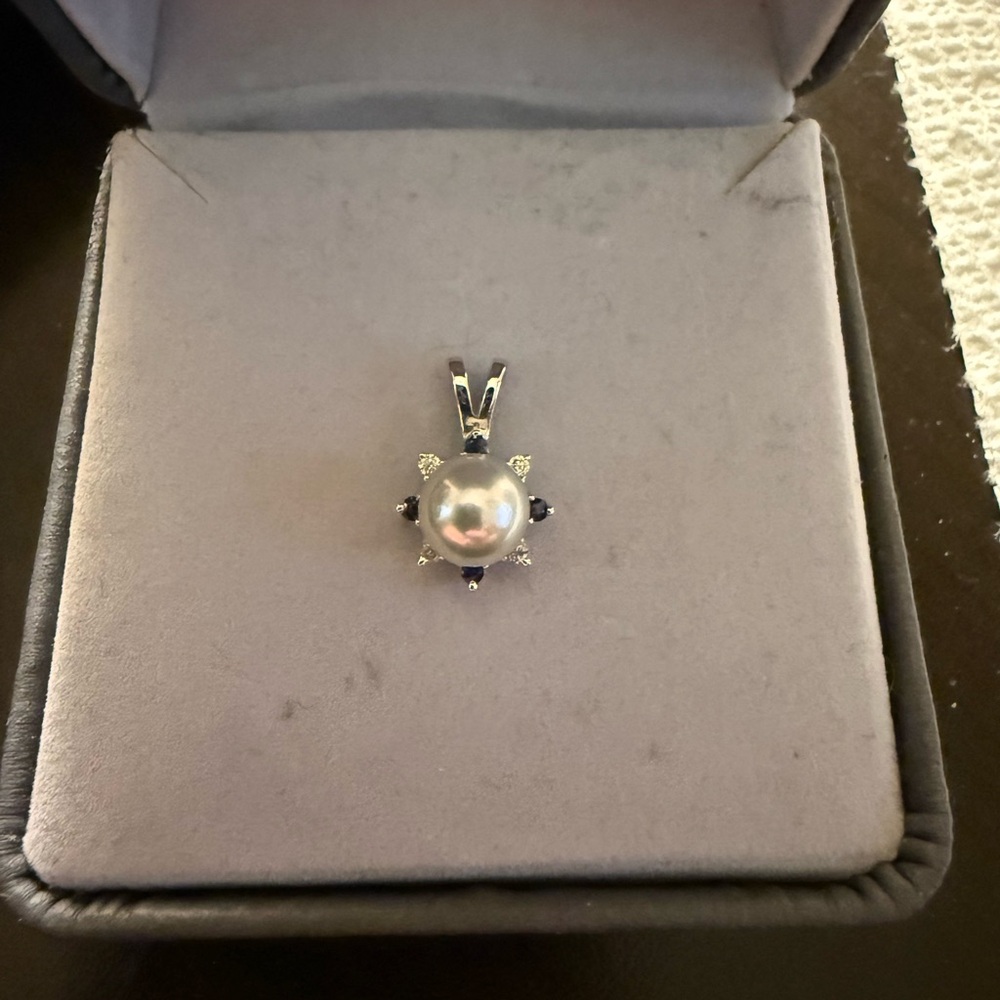 Gary Pearl Pendant with Diamonds and Sapphires